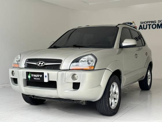 HYUNDAI TUCSON 2.0 MPFI GL 16V 142CV 2WD GASOLINA 4P AUTOMÁTICO
